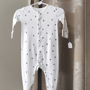 BRAND: 12/12 - SIZE: 3-6 Months